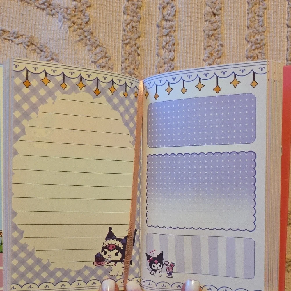 Cinnamoroll and My Melody Notebooks - Picture 8 of 11